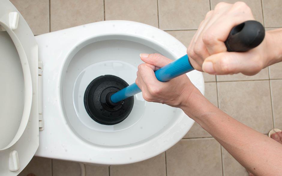 prix plombier wc bouché Issy-les-Moulineaux